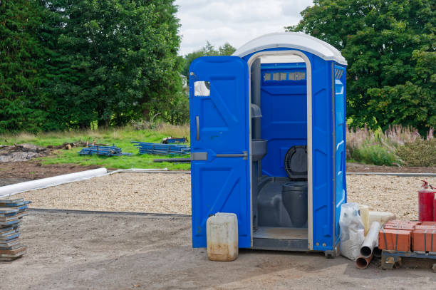 Best VIP or Luxury Restroom Trailers  in Kenilworth, PA